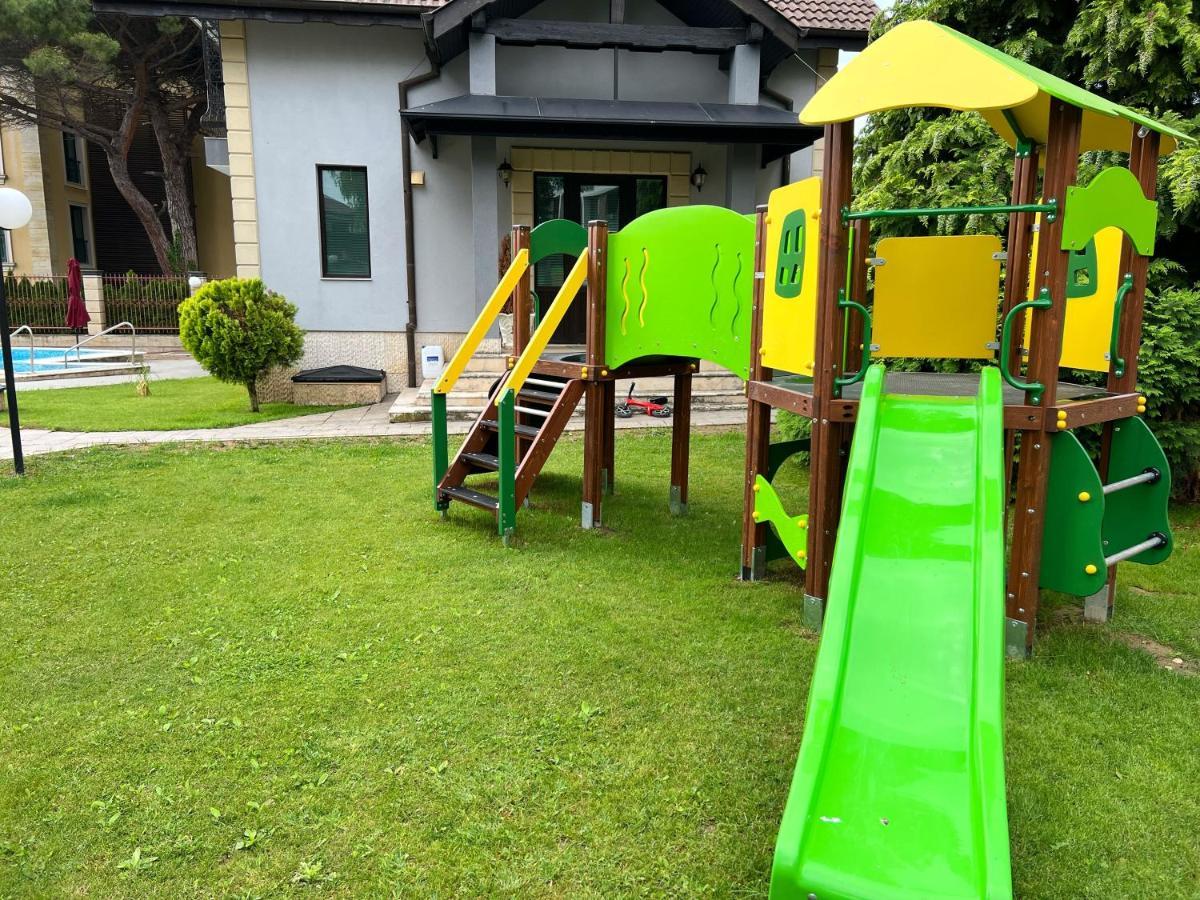 Family Hotel Paradise Saints Constantine and Helena Ngoại thất bức ảnh